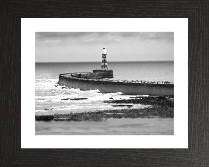 Roker Lighthouse And Pier Northumberland Photo Print - Canvas - Framed Photo Print - Hampshire Prints