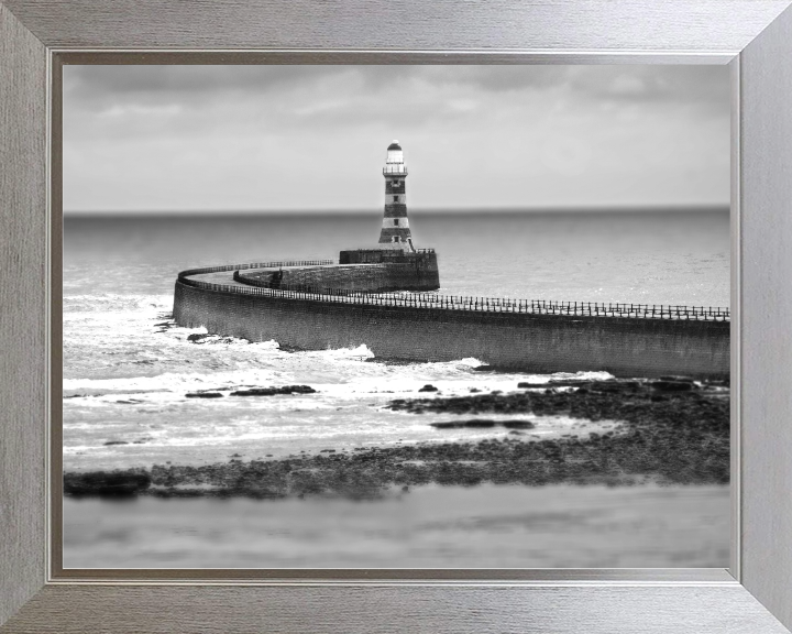 Roker Lighthouse And Pier Northumberland Photo Print - Canvas - Framed Photo Print - Hampshire Prints