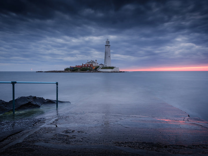 St Marys Lighthouse Whitley Bay Northumberland Photo Print - Canvas - Framed Photo Print - Hampshire Prints