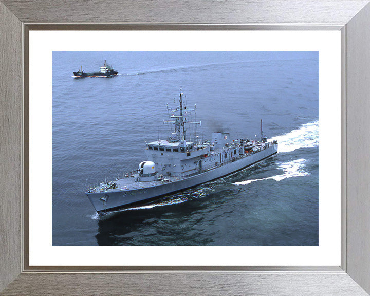 HMS Plover P240 Royal Navy Peacock class patrol vessel Photo Print or Framed Print - Hampshire Prints