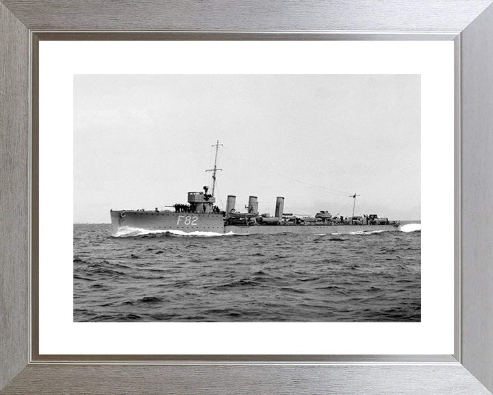 HMS Thisbe F82 Royal Navy R class destroyer Photo Print or Framed Print - Hampshire Prints