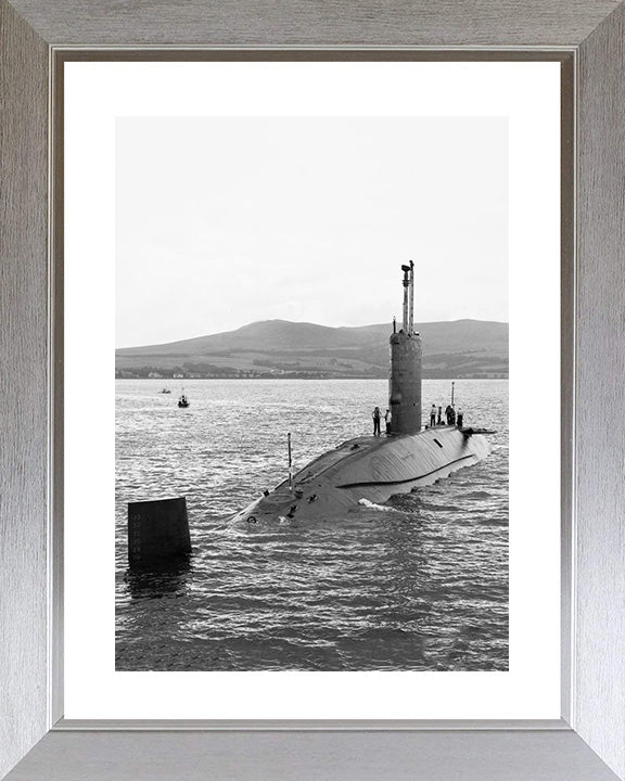 HMS Conqueror S48 Royal Navy Churchill class Submarine Photo Print or Framed Print - Hampshire Prints