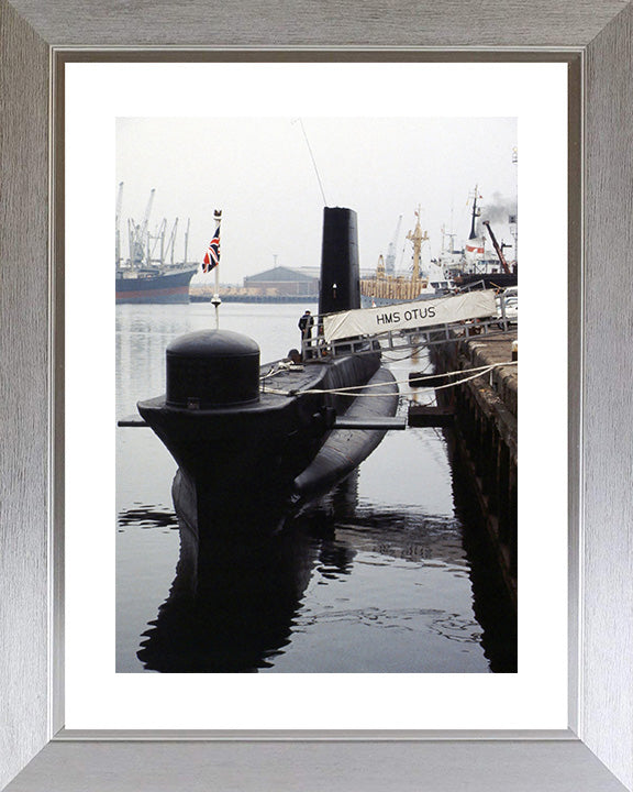 HMS Otus S18 Royal Navy Oberon class Submarine Photo Print or Framed Print - Hampshire Prints