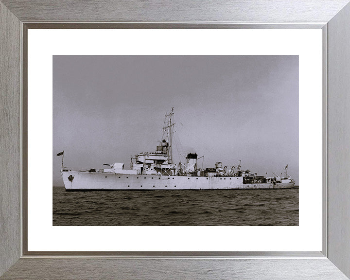 HMS Ready J223 Royal Navy Algerine class minesweeper Photo Print or Framed Print - Hampshire Prints