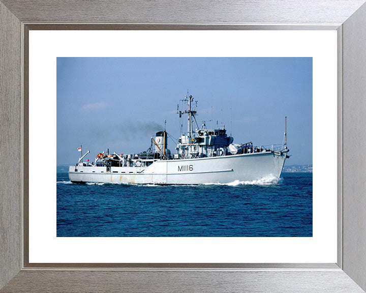 HMS Wilton M1116 Royal Navy Ton Class Minesweeper Photo Print or Framed Print - Hampshire Prints