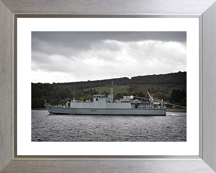 HMS Walney M104 Royal Navy Sandown class minehunter Photo Print or Framed Print - Hampshire Prints