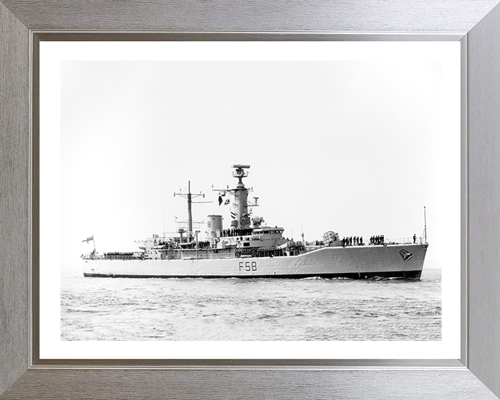 HMS Hermione F58 Royal Navy Leander Class Frigate Photo Print or Framed Print - Hampshire Prints