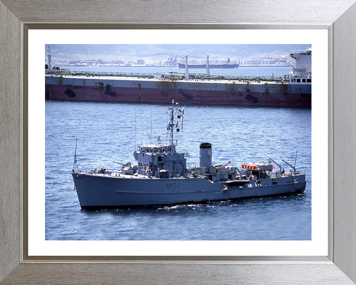 HMS Kirkliston M1157 Royal Navy Ton Class Minesweeper Photo Print or Framed Print - Hampshire Prints