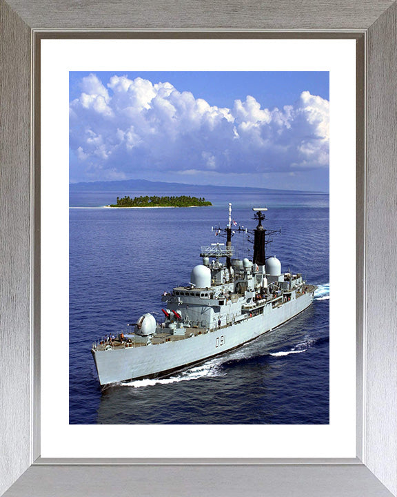 HMS Nottingham D91 Royal Navy Type 42 destroyer Photo Print or Framed Print - Hampshire Prints