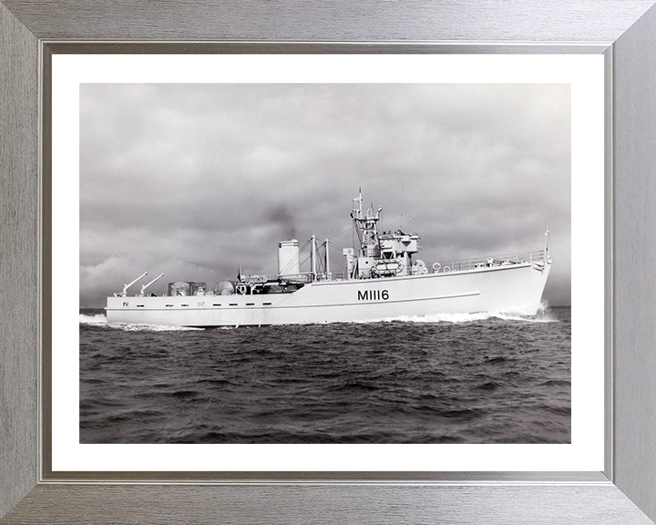 HMS Burnaston M1116 | Photo Print | Framed Print | Ton Class | Minesweeper | Royal Navy