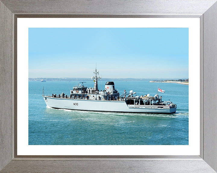 HMS Ledbury M30 Royal Navy Hunt class minehunter Photo Print or Framed Print - Hampshire Prints