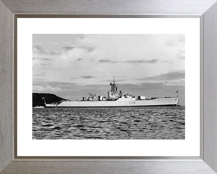 HMS Whitby F36 Royal Navy Whitby class frigate Photo Print or Framed Print - Hampshire Prints