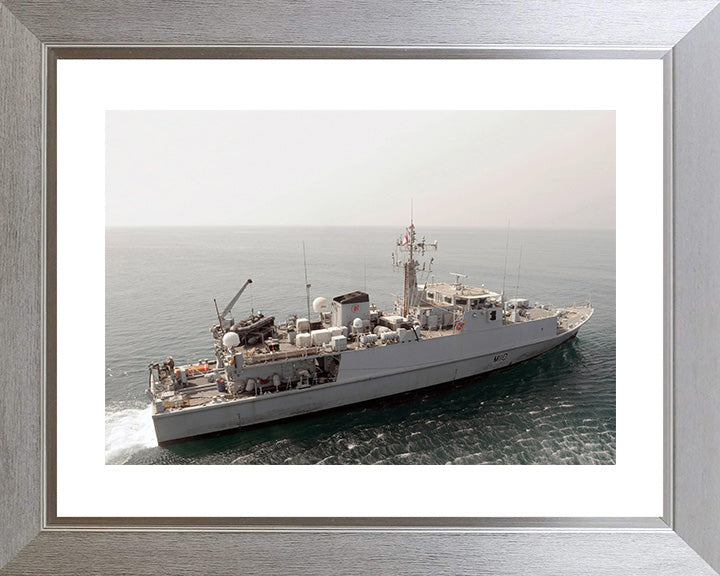 HMS Ramsey M110 Royal Navy Sandown class minehunter Photo Print or Framed Print - Hampshire Prints