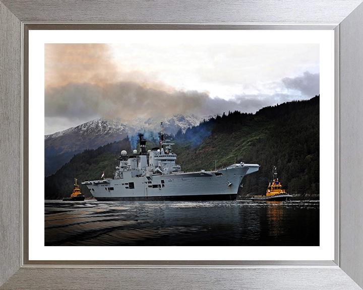 HMS Illustrious R06 | Photo Print | Framed Print | Invincible Class | Aircraft Carrier | Royal Navy - Hampshire Prints