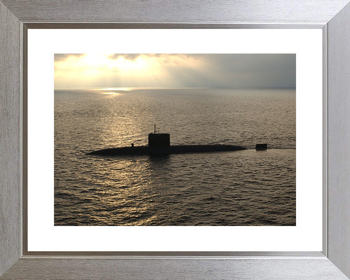 HMS Splendid S106 Royal Navy Swiftsure class Submarine Photo Print or Framed Print - Hampshire Prints