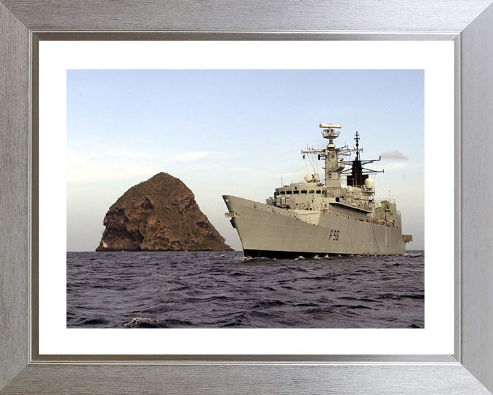 HMS Sheffield F96 | Photo Print | Framed Print | Poster | Type 22 | Frigate | Royal Navy - Hampshire Prints