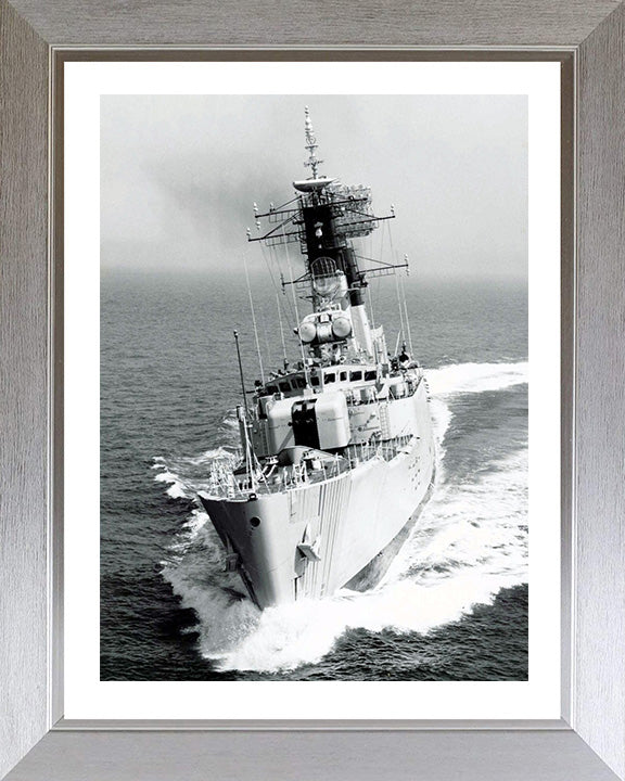 HMS Lincoln F99 Royal Navy Salisbury class frigate Photo Print or Framed Print - Hampshire Prints