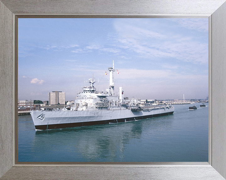 HMS Intrepid L11 | Photo Print | Framed Print | Fearless Class | Amphibious Ship | Royal Navy - Hampshire Prints