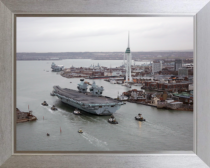 HMS Queen Elizabeth R08 | Photo Print | Framed Print | Queen Elizabeth Class | Aircraft Carrier | Royal Navy