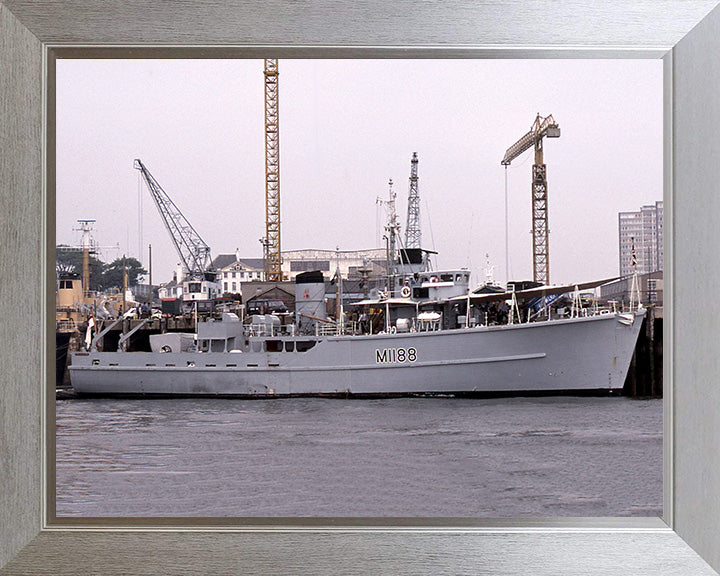 HMS Walkerton M1188 Royal Navy Ton Class Minesweeper Photo Print or Framed Print - Hampshire Prints