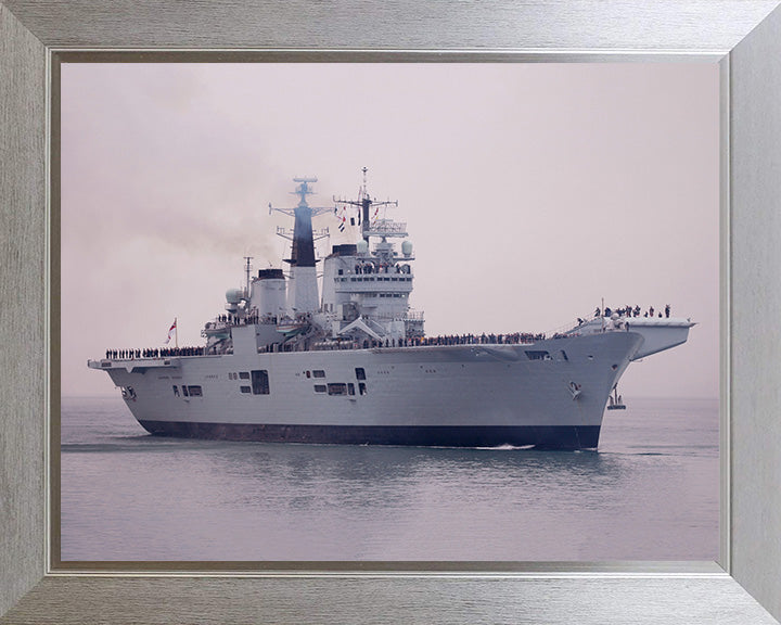 HMS Invincible R05 Royal Navy Invincible Class aircraft carrier Photo Print or Framed Print - Hampshire Prints