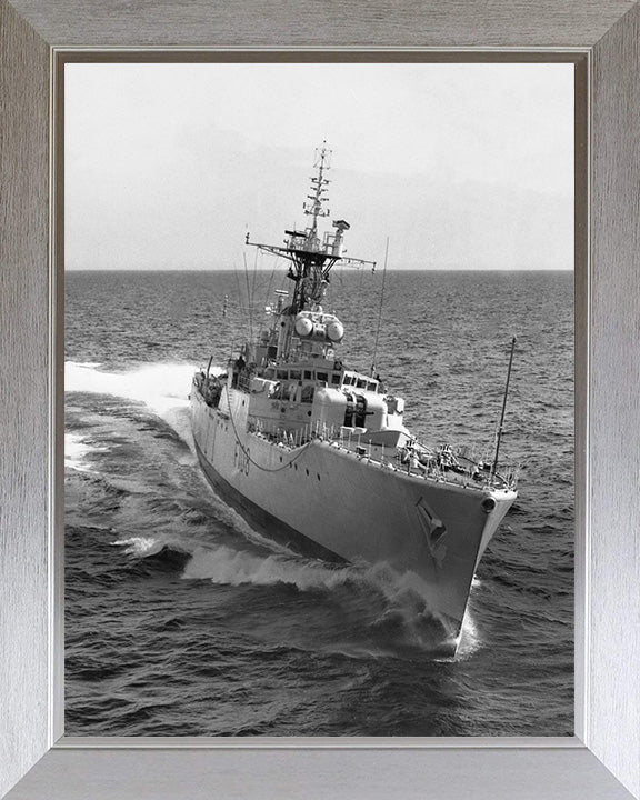 HMS Londonderry F108 Royal Navy Rothesay class frigate Photo Print or Framed Print - Hampshire Prints