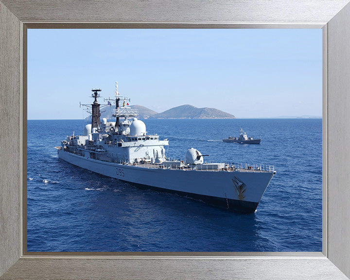 HMS Manchester D95 Royal Navy Type 42 destroyer Photo Print or Framed Print - Hampshire Prints