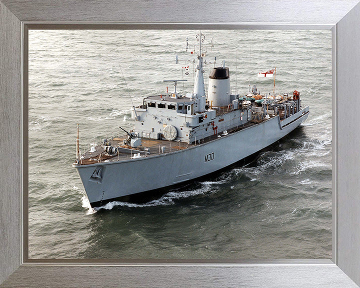 HMS Ledbury M30 Royal Navy Hunt class minehunter Photo Print or Framed Print - Hampshire Prints