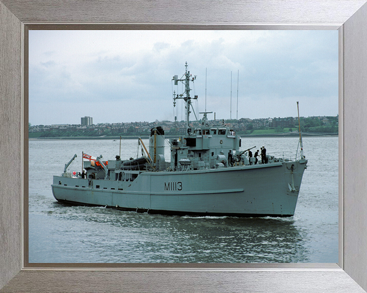 HMS Brereton M1113 | Photo Print | Framed Print | Ton Class | Minesweeper | Royal Navy