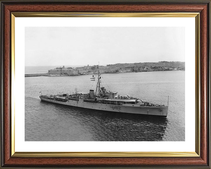 HMS Magpie U82 Royal Navy Modified Black Swan Class sloop Photo Print or Framed Print - Hampshire Prints