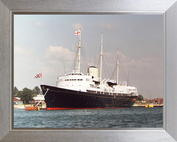 HMY Britannia Royal Yacht Photo Print or Framed Print - Hampshire Prints