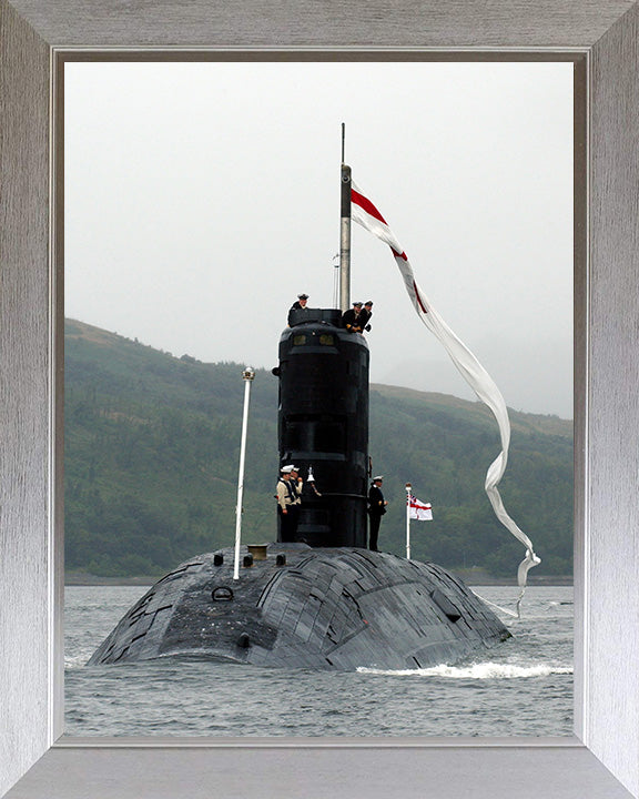 HMS Splendid S106 Royal Navy Swiftsure class Submarine Photo Print or Framed Print - Hampshire Prints