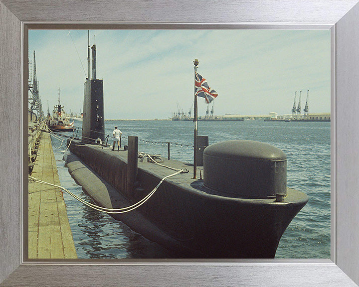 HMS Finwhale S05 Royal Navy Porpoise class Submarine Photo Print or Framed Print - Hampshire Prints