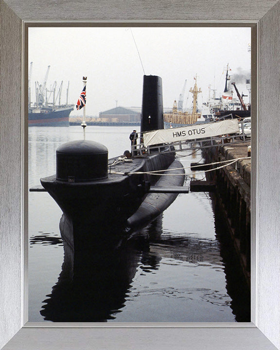 HMS Otus S18 Royal Navy Oberon class Submarine Photo Print or Framed Print - Hampshire Prints