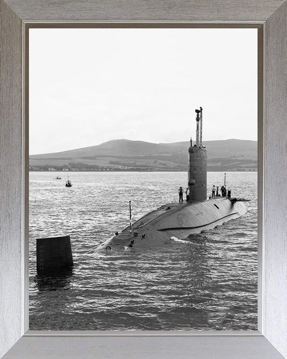 HMS Conqueror S48 Royal Navy Churchill class Submarine Photo Print or Framed Print - Hampshire Prints