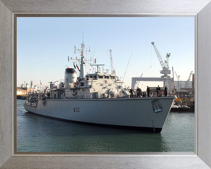 HMS Ledbury M30 Royal Navy Hunt class minehunter Photo Print or Framed Print - Hampshire Prints