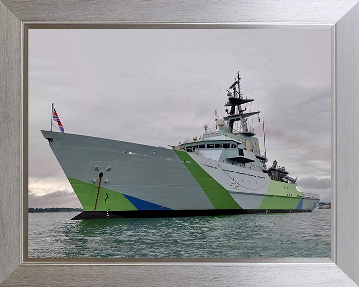 HMS Severn P282 Royal Navy River class offshore patrol vessel Photo Print or Framed Print - Hampshire Prints