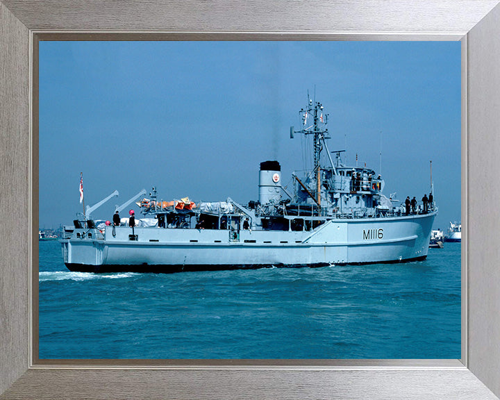 HMS Wilton M1116 Royal Navy Ton Class Minesweeper Photo Print or Framed Print - Hampshire Prints