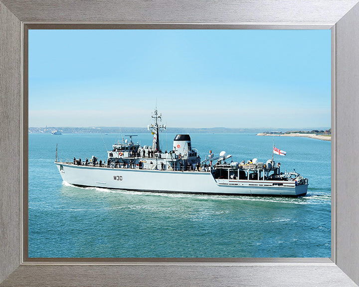 HMS Ledbury M30 Royal Navy Hunt class minehunter Photo Print or Framed Print - Hampshire Prints