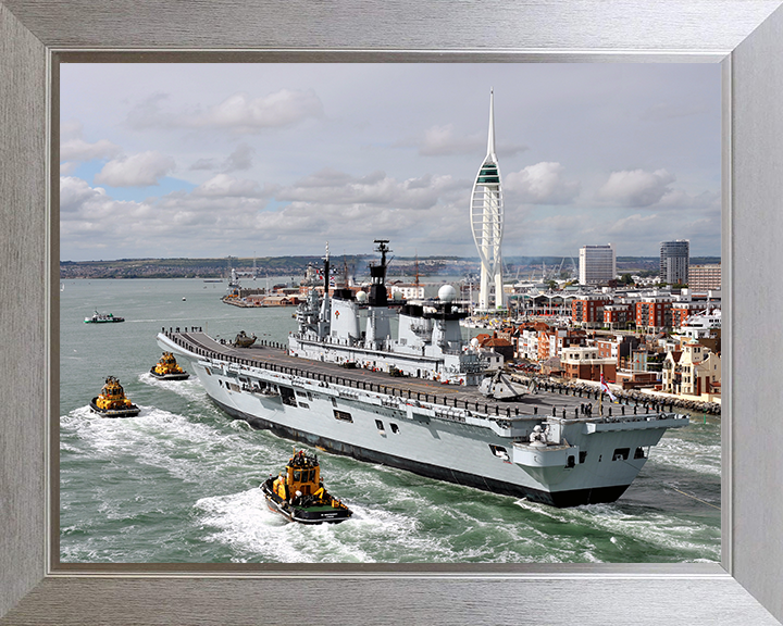 HMS Illustrious R06 | Photo Print | Framed Print | Invincible Class | Aircraft Carrier | Royal Navy