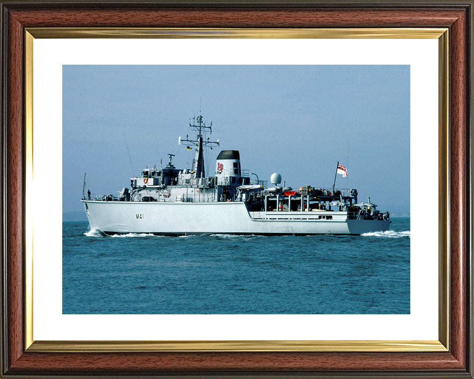 HMS Quorn M41 Royal Navy Hunt class mine countermeasures vessel Photo Print or Framed Print - Hampshire Prints