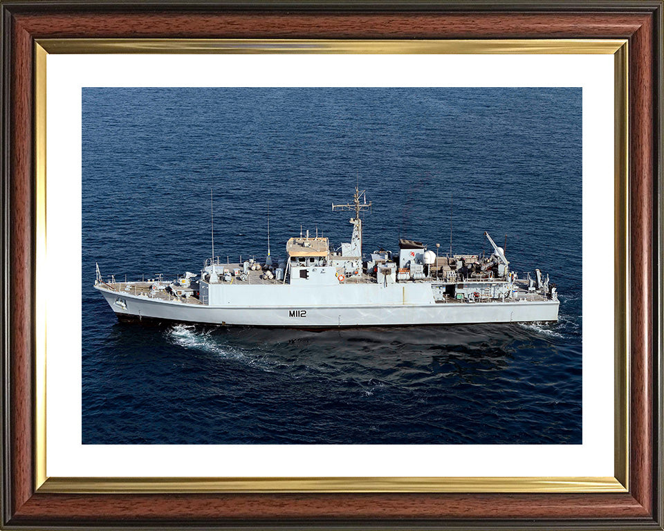 HMS Shoreham M112 Royal Navy Sandown class minehunter Photo Print or Framed Print - Hampshire Prints