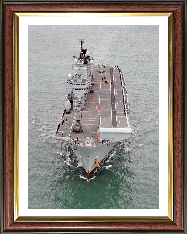 HMS Illustrious R06 | Photo Print | Framed Print | Invincible Class | Aircraft Carrier | Royal Navy