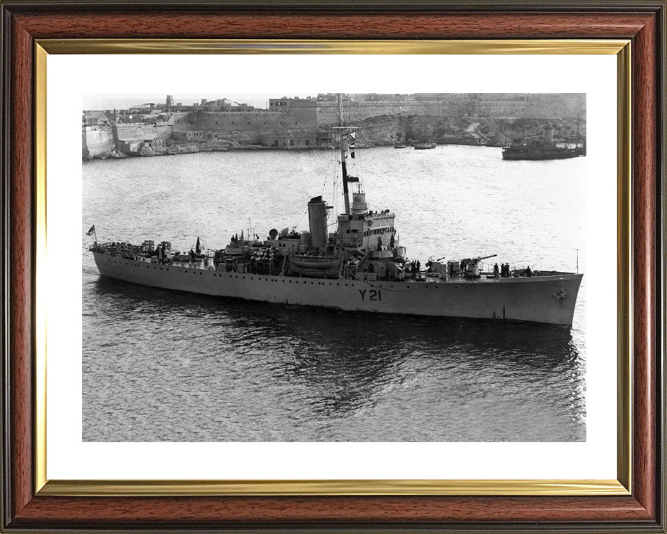 HMS Sennen Y21 Royal Navy Banff class sloop Photo Print or Framed Print - Hampshire Prints