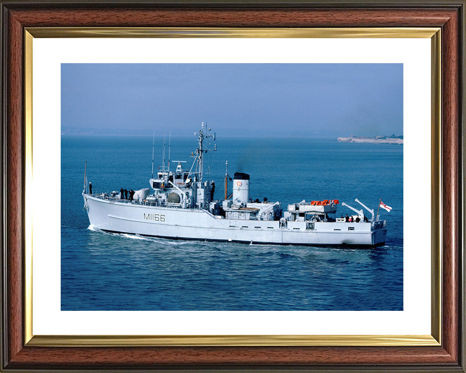 HMS Nurton M1166 Royal Navy Ton Class Minesweeper Photo Print or Framed Print - Hampshire Prints