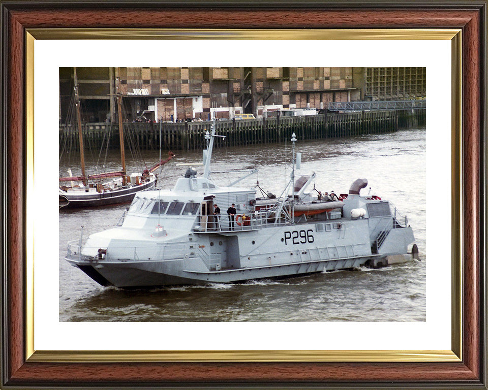 HMS Speedy P296 Royal Navy Jetfoil mine countermeasures vessel Photo Print or Framed Print - Hampshire Prints