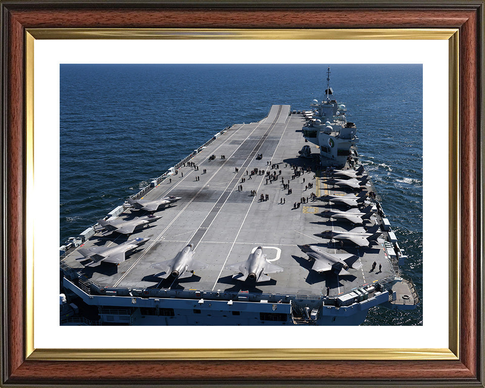 HMS Queen Elizabeth R08 Royal Navy Queen Elizabeth Class aircraft carrier Photo Print or Framed Print - Hampshire Prints