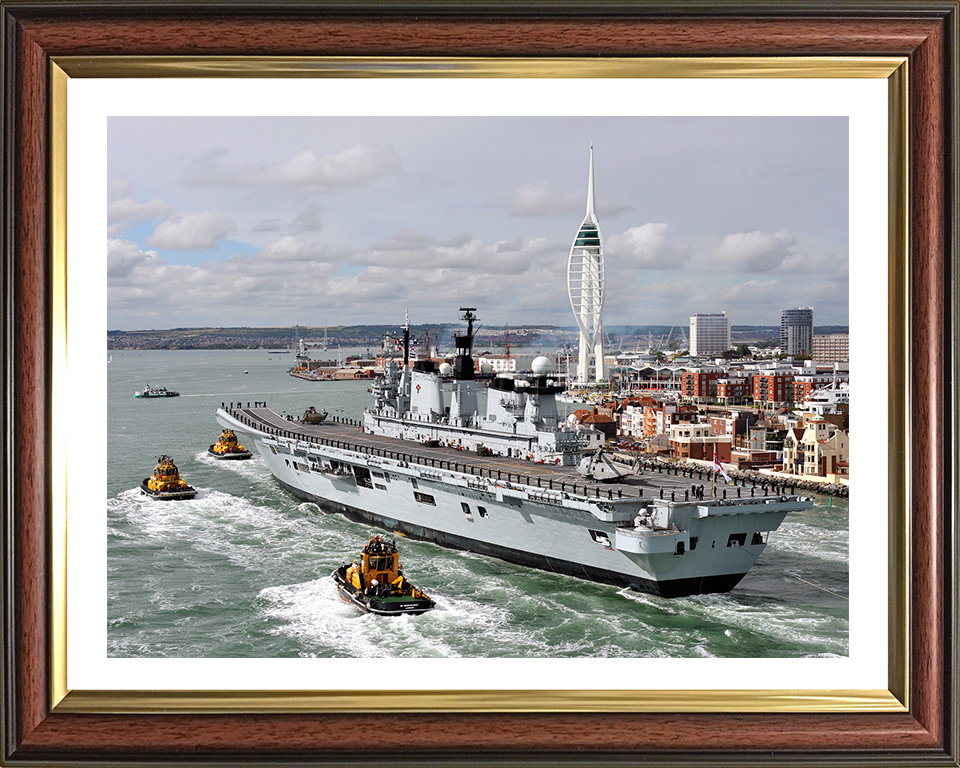 HMS Illustrious R06 | Photo Print | Framed Print | Invincible Class | Aircraft Carrier | Royal Navy