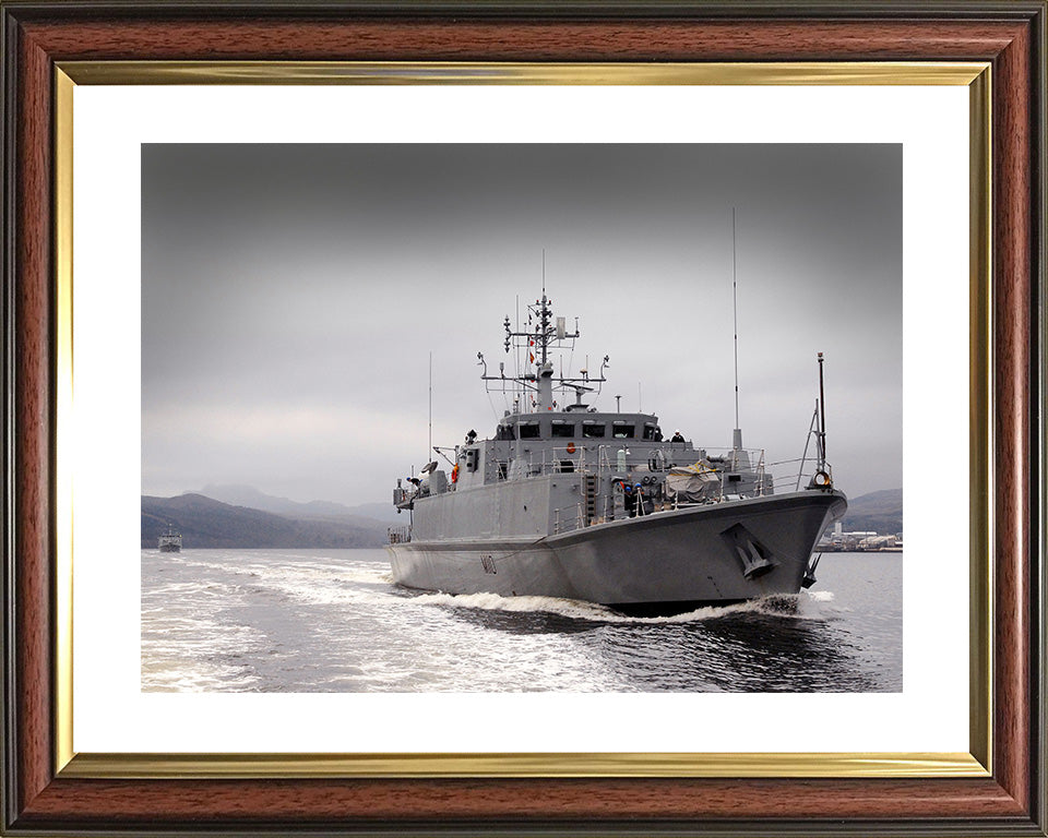 HMS Ramsey M110 Royal Navy Sandown class minehunter Photo Print or Framed Print - Hampshire Prints