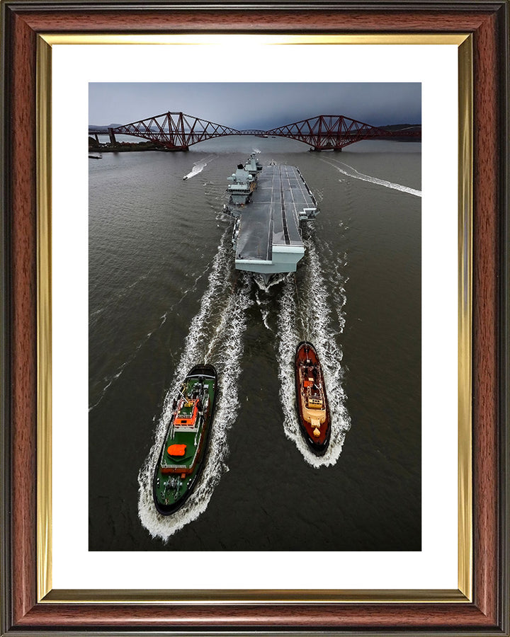 HMS Queen Elizabeth R08 | Photo Print | Framed Print | Queen Elizabeth Class | Aircraft Carrier | Royal Navy - Hampshire Prints